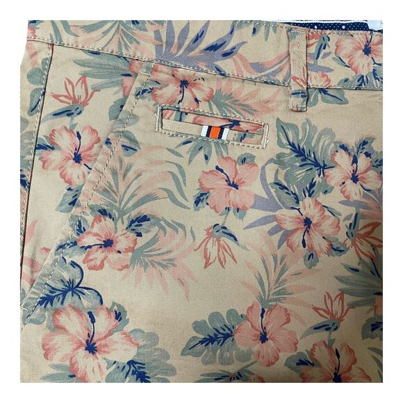 Denim & Flower Shorts Size 36 - Picture 3 of 6